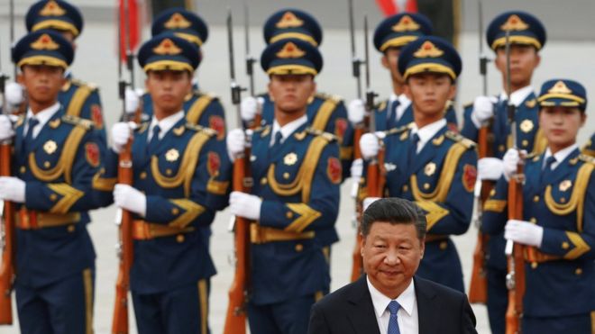 Президент Китая Си принял участие в церемонии встречи президента Бразилии Темера в Пекине