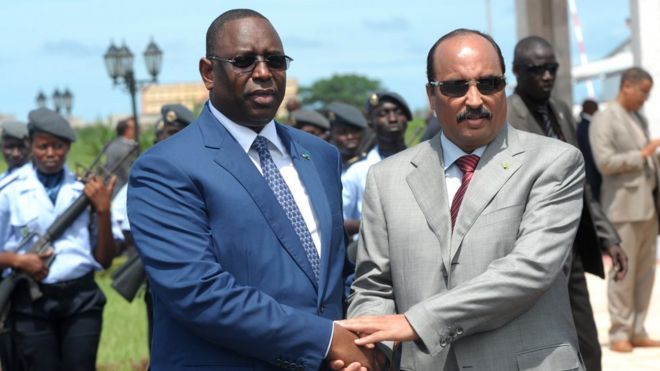 Résultat de recherche d'images pour "macky sall et abdel aziz"
