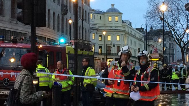 Travel Chaos After Gas Leak Shuts Charing Cross Station