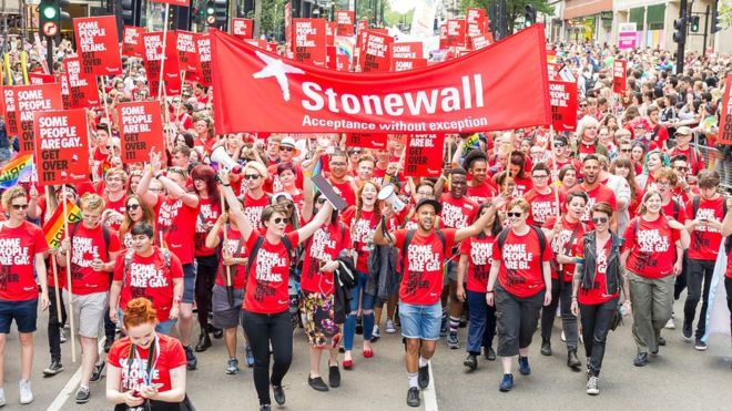 Stonewall на Прайде в Лондоне 2015
