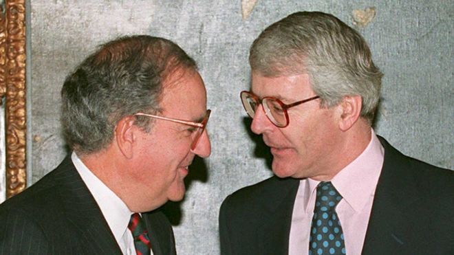 Джон Мейджор с Джорджем Митчеллом в 1995 году