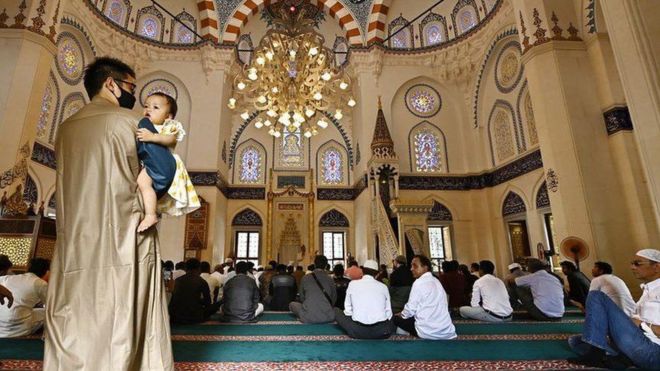 जापान में एक फीसद से कम लोग इस्लाम धर्म का पालन करते हैं