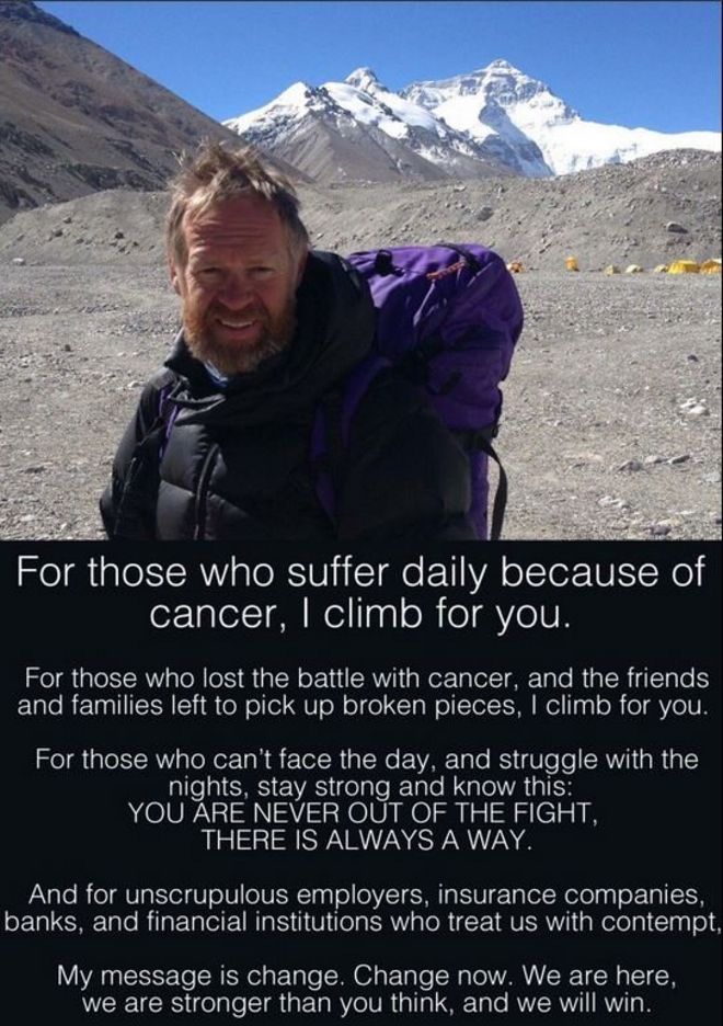 Йен Тутхилл поднимается на Эверест в мае В 2015 году у Яна Тутхилла был диагностирован рак кишечника. Йен Тутхилл в Гималаях