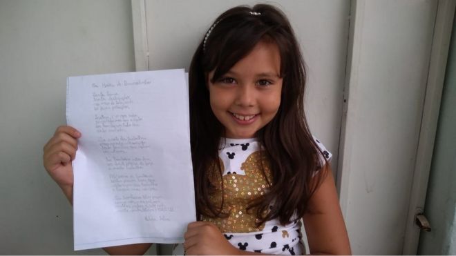 Helena Silva, de 10 anos, ficou emocionada com o trabalho dos bombeiros de Brumadinho e escreveu uma poesia em sua homenagem