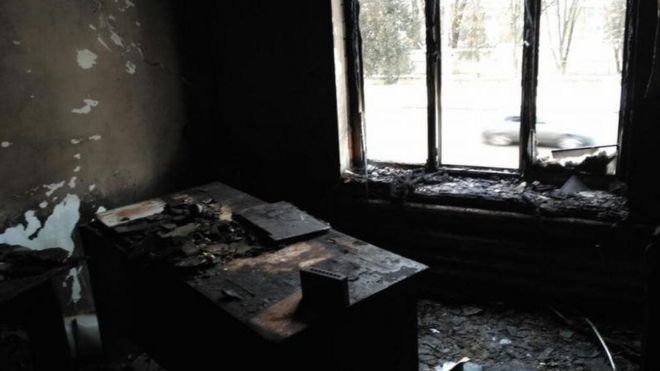 последствия пожара в офисе "Мемориала"