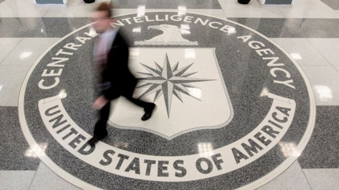 弗吉尼亚州兰利镇美国中央情报局（CIA）总部大楼大堂之CIA标志（资料图片）