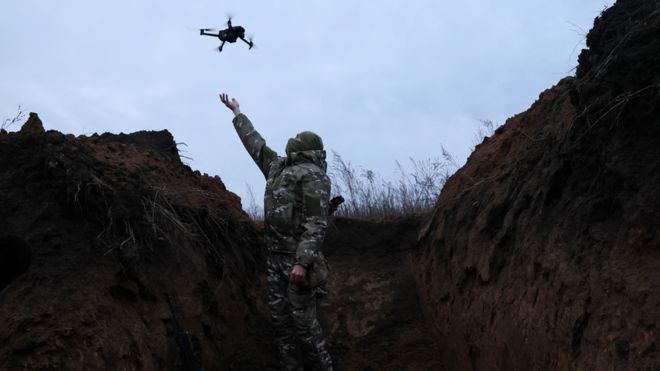 "Армия дронов". Украина срочно наращивает производство боевых ...