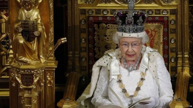 Королева открывает парламент в 2014 году