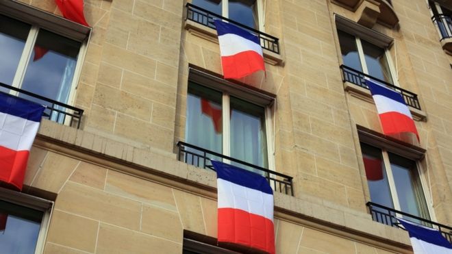 Французские флаги в Париже, 27 ноября