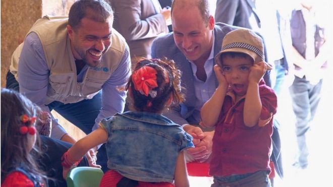 Принц Уильям встретил группу сирийских и иорданских детей на месте археологических раскопок