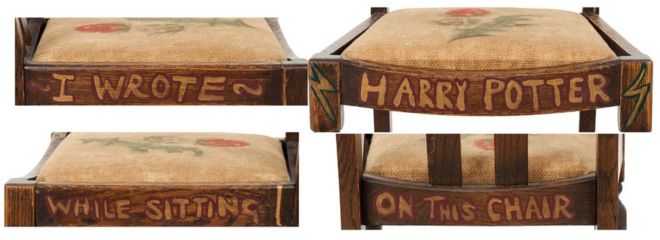 На этой недатированной фотографии, предоставленной Heritage Auctions, изображены детали стула, на котором сидел Дж. К. Роулинг во время написания первых двух книг серии о Гарри Поттере