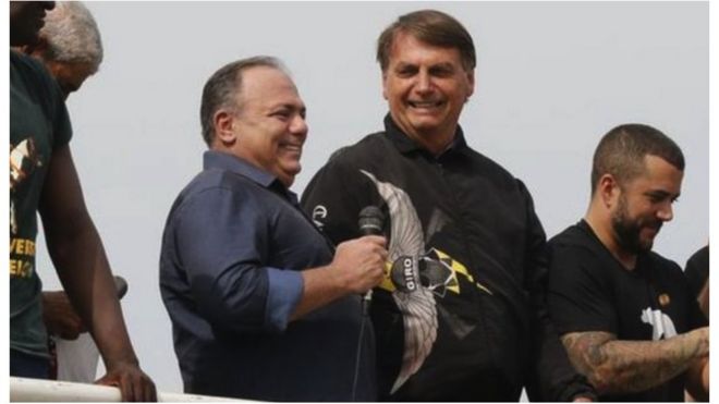Pazuello e Bolsonaro