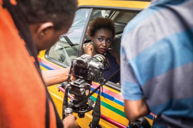 படங்கள் அங்குள்ள பெண் தொழில் முனைவோரைக் கொண்டாடுகின்றன.