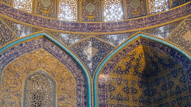 Interior da Grande Mesquita de Isfahan