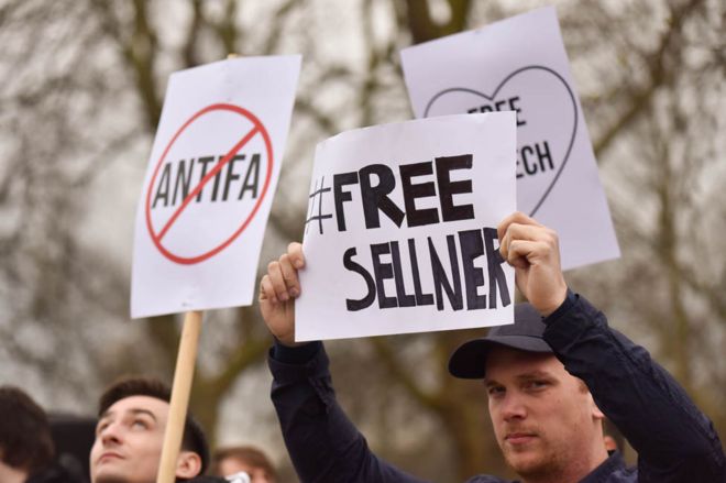 Сторонники Селлнера противостоят антифашистам в Speaker's Corner, Лондон