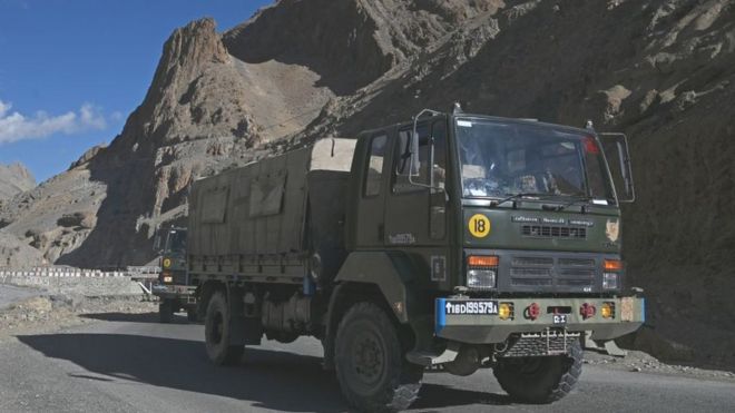 ट्रक
