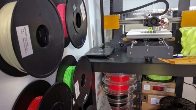 3D принтер на работе