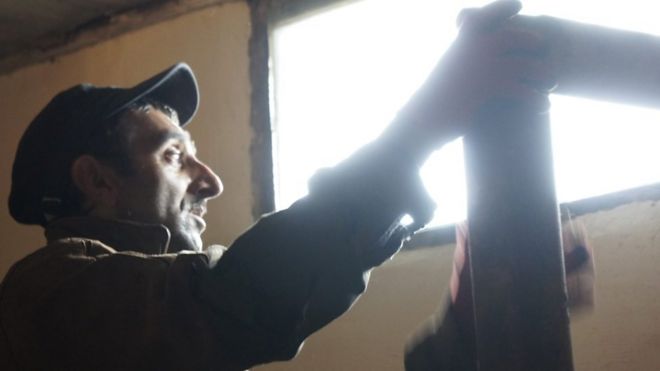Sabirabad rayonunun Nizami kəndində söhbət etdiyimiz bir neçə ailə ünvanlı sosial yardımın əlçatmazlığından şikayətlənir.