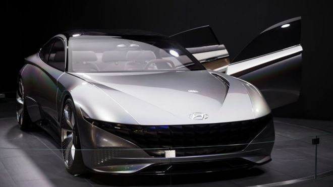 Chiếc Hyundai 'Le Fil Rouge' dạng concept car tại Paris Motor Show ở Parc des Expositions, Porte de Versailles hôm 02/10/2018.