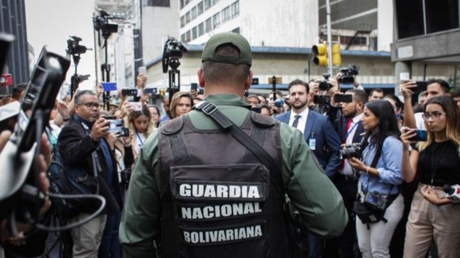 Las organizaciones profesionales denuncian persecución oficial contra los periodistas en Venezuela