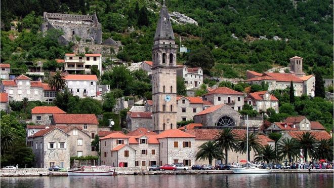 Прибрежный город в Черногории