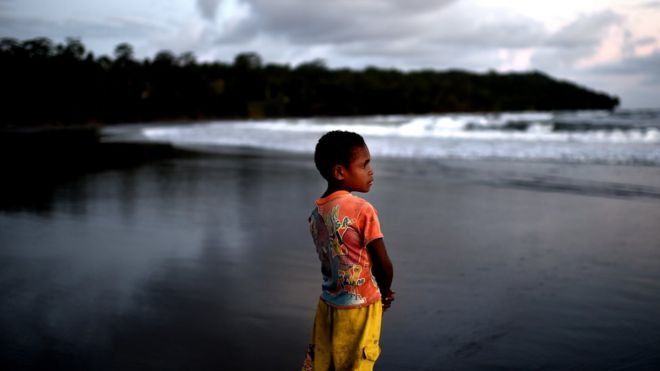 Ребенок в Папуа-Новой Гвинее