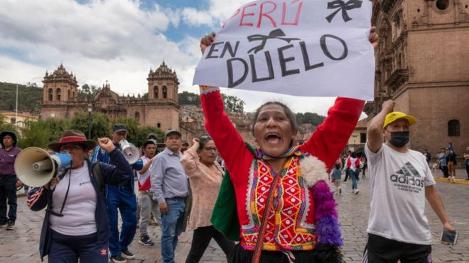 Protesta antigubernamental en Cusco.