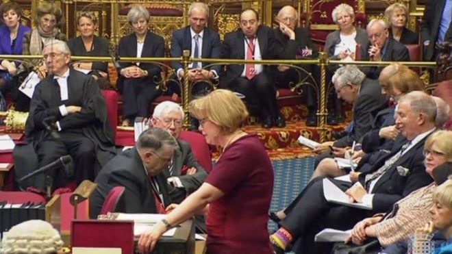 Тереза ​​Мэй наблюдает за слушаниями в Палате лордов в начале этого года