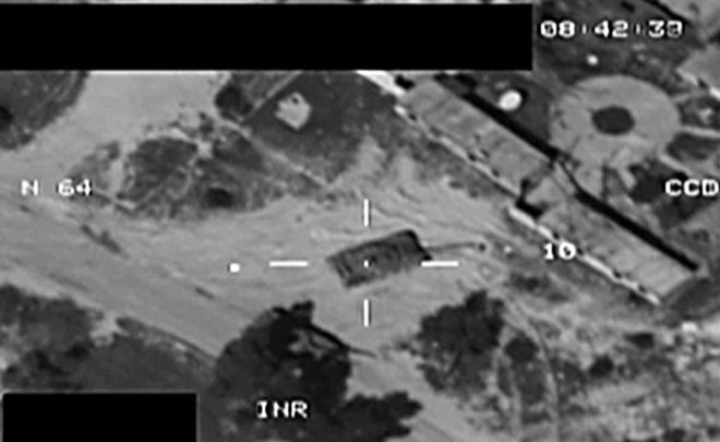 RAF Tornado GR4, показывающий самолет, использующий ракеты Бримстон для уничтожения основного боевого танка в Ливии во время операции «Эллами» в 2011 году.