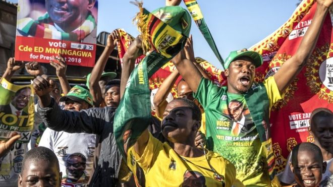 Zanu-PF supporters