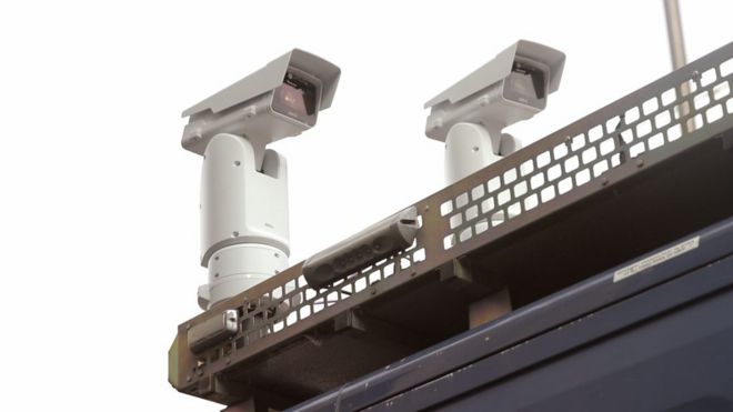 大伦敦警察厅停在东区街头的人脸识别试验车