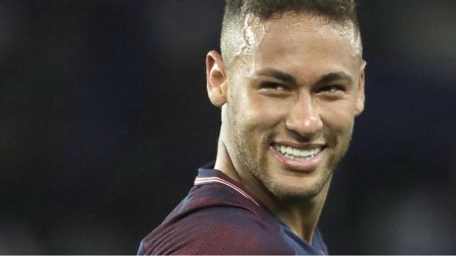 Neymar gáº§n ÄÃ¢y ÄÃ£ chuyá»n tá»« Barcelona sang Paris Saint-Germain vá»i giÃ¡ 222 triá»u euro (265 triá»u ÄÃ´ la)