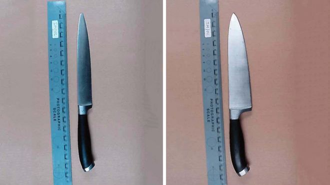 Буттигег произвел два больших кухонных ножа и начал яростную атаку на ПК Ридиана Джонса