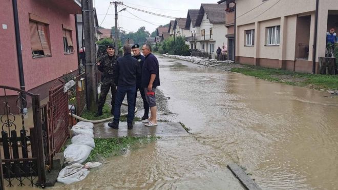 Poplave Na Balkanu: Izlile Se Reke širom Regiona, Najkritičnije U Bosni ...