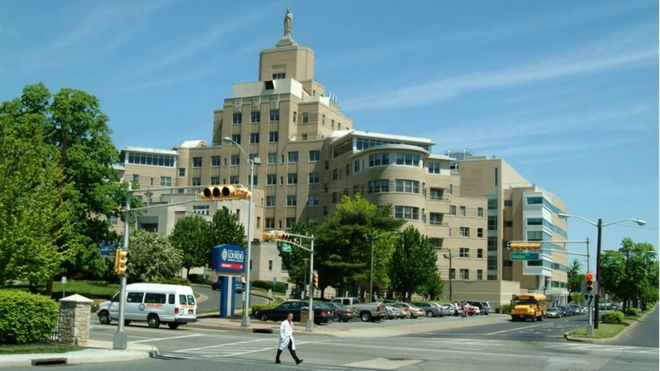Внешний вид больницы в Камдене, Нью-Джерси