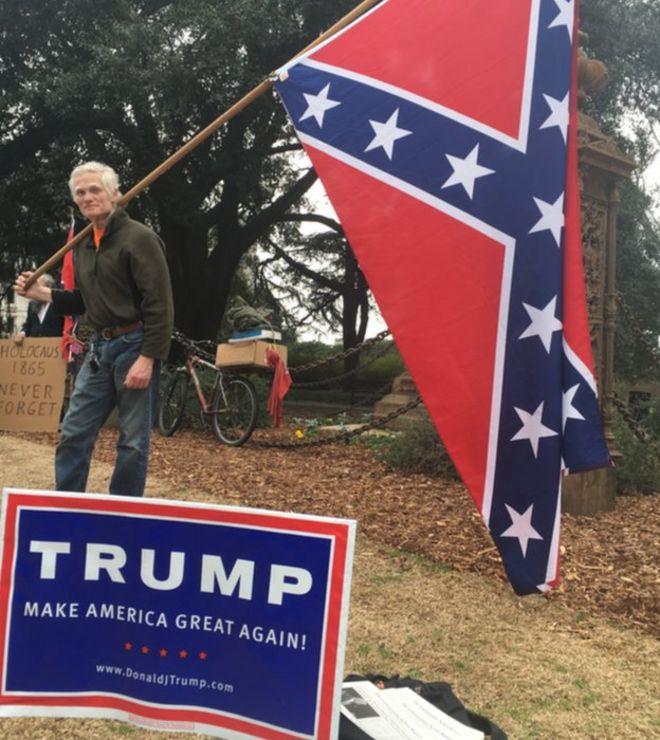 Держатель флагов Конфедерации со знаком Трампа