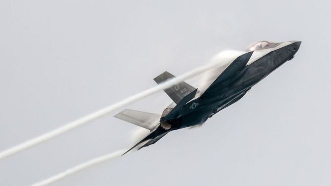 Реактивный самолет Lockheed-Martin F-35