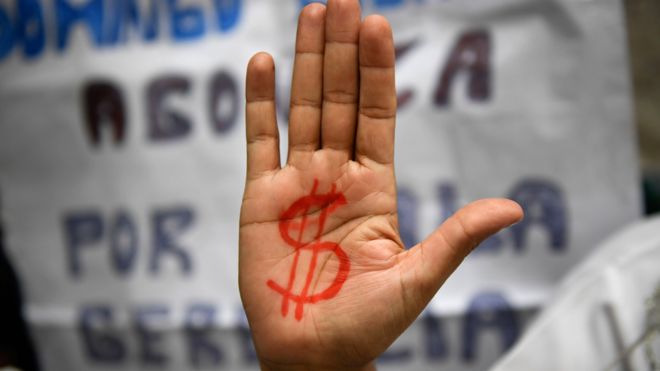 Протест санитарок в Каракасе