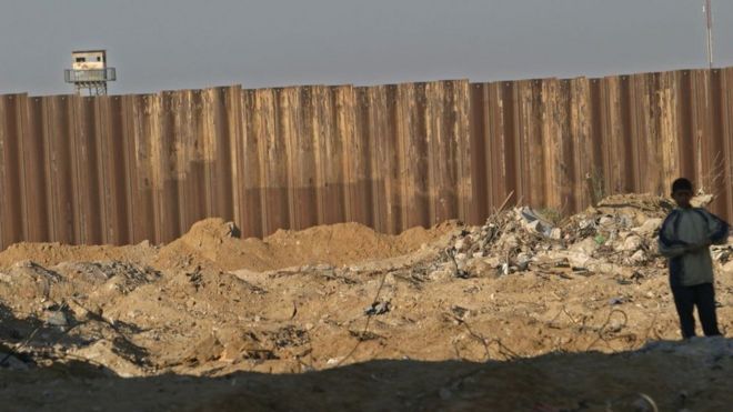 مصر حذرت إسرائيل مع بدء الحرب من تنفيذ أي عمليات أو أنشطة عسكرية في المنطقة العازل.