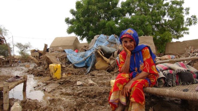 الفيضانات تسهم في الأعباء التي يواجهها سكان اليمن