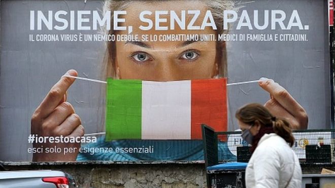 Cartel en Nápoles