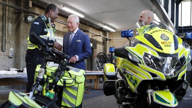 Принц Чарльз в лондонской службе скорой помощи