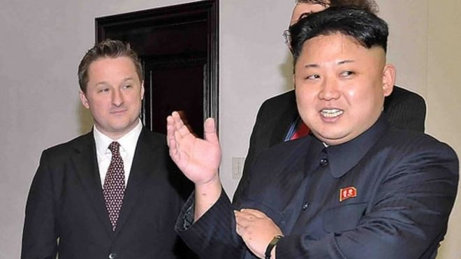 Michael Spavor z przywódcą Korei Północnej Kim Jong-unkiem (2013)
