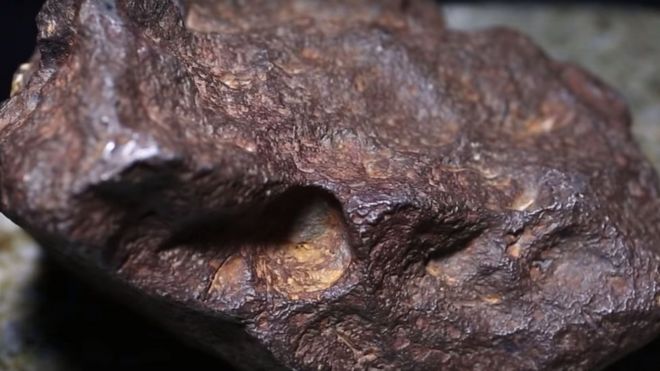 Метеорит все еще взят из видео, снятого Центральным Мичиганским университетом 3 октября 2018 года