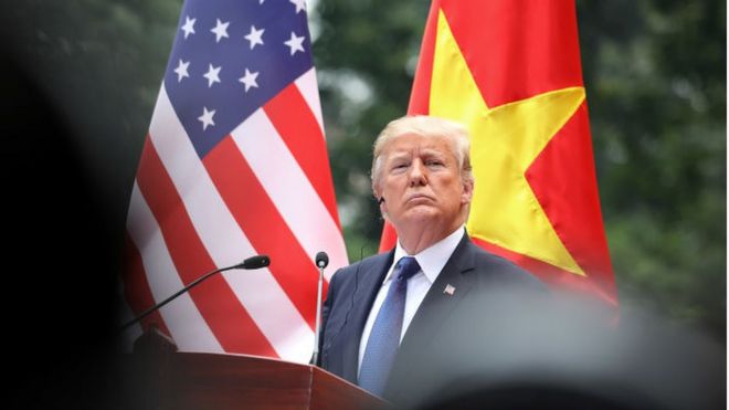 Tổng thống Mỹ Donald Trump tại Hà Nội tháng 12/2017 trước thềm APEC