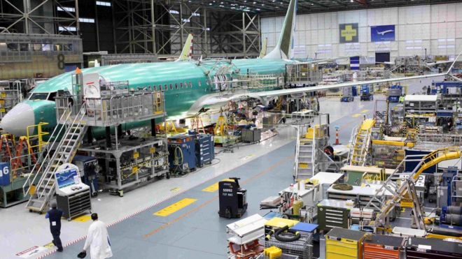 Самолет Boeing 737 MAX во время медиа-тура по заводу Boeing в Рентоне, Вашингтон, США, 7 декабря 2015 г.