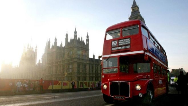 Червоний автобус у Лондоні