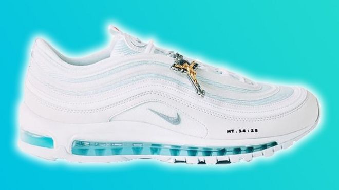 kanye west shoes crocs