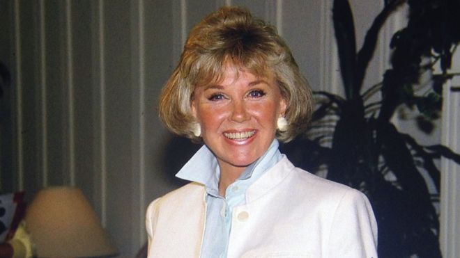 Doris Day Hollywood Actress And Singer Dies Aged 97 