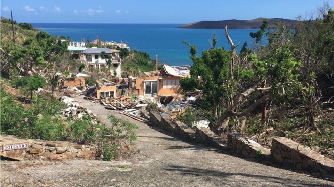 Разрушенные дома на Британских Виргинских островах
